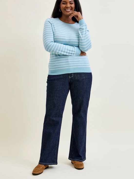 Judy Blue Denim - Judy Blue Dark Blue Wide Leg Jeans
Size 30 (11)